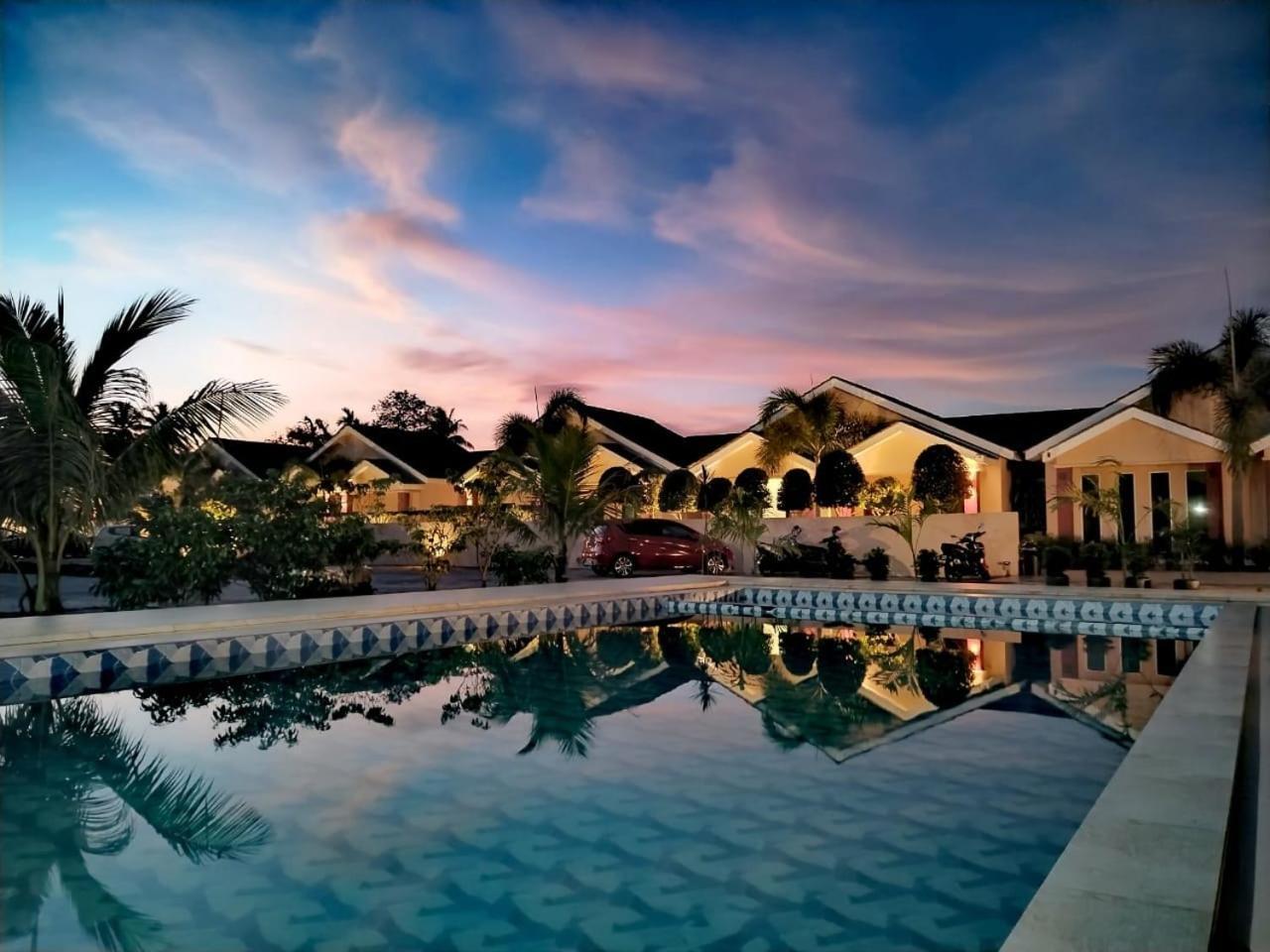 Nahdhoh Langkawi Resort Пантай Ченанг Екстериор снимка
